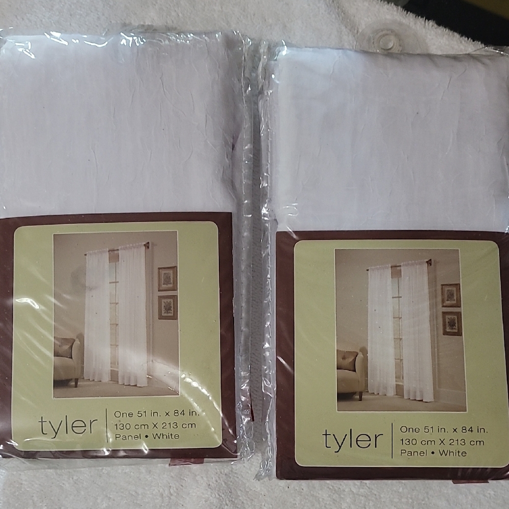 White Curtain Accents for Elegant Drapes